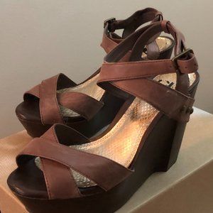 Leather brown wedges